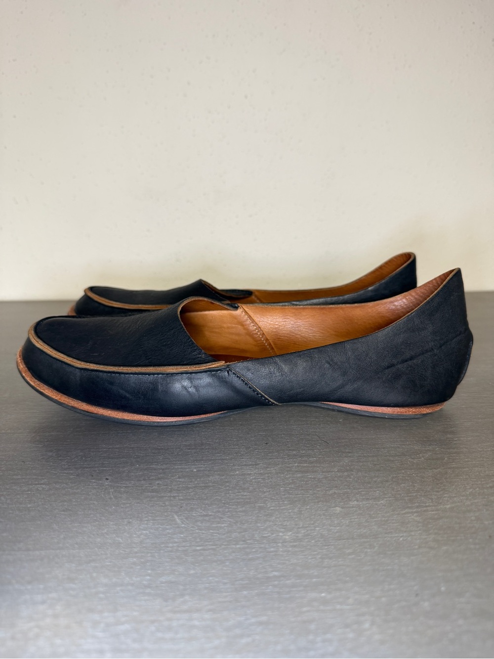 Cydwoq Cliff Dweller Women's Italian Leather Loafers Size 10.5 Made in CA - Picture 4 of 11